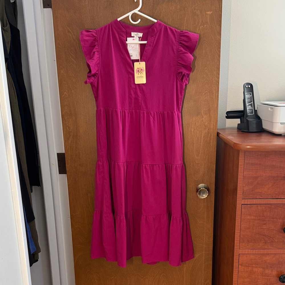 entro Fuchsia Tiered Flutter-Sleeve Casual Dress